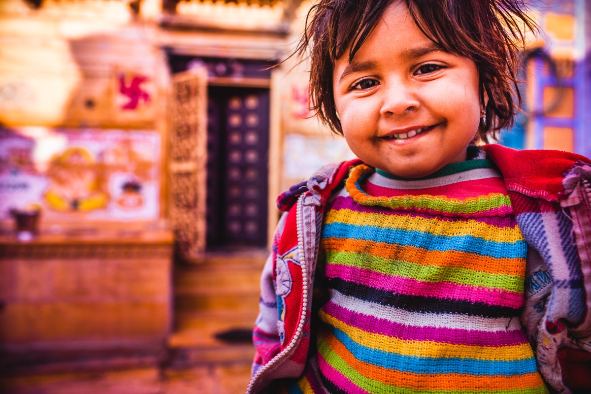 On taking pictures of kids. One assistant teacher at the International Center of Photography told me one day: "Don't take too many pictures of children in the street, they aren't real subjects!" I still love to do it, and to remember the time I spend observing them while watching the pictures afterwards (this one was fighting with his sister over candies a moment before). Remembering how free is their mind, unstained by a troubled past, and desires to "become". How natural this all is in their childhood! Then I try to remember mine. Jaisalmer, India, 2014.