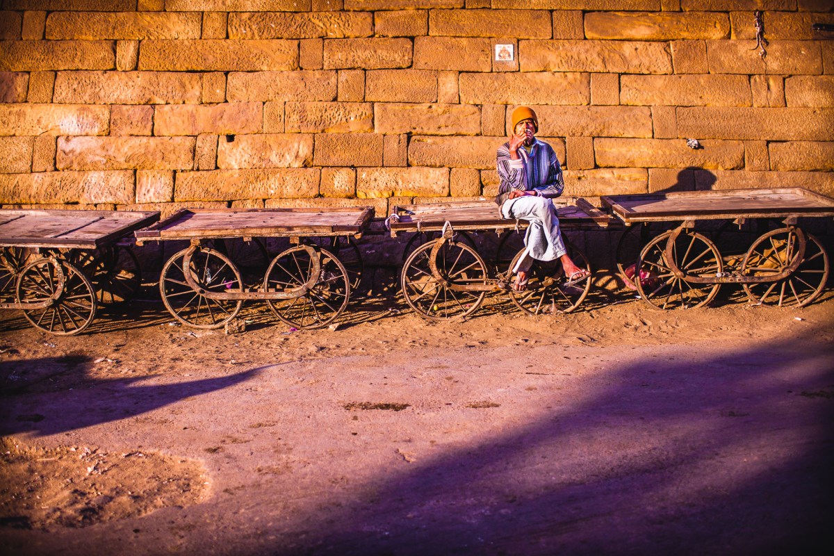 The time goes by. And there will always be a train I'll be missing. Life is like that, you need to make choices, and when they're made you can't go back. But who make the choices anyway? That's the real question. In India, I learned how to miss trains and stop to care about it. Jaisalmer, India, 2014.