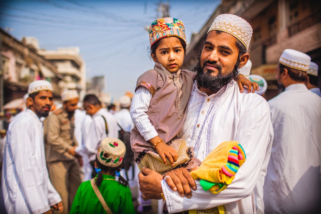 Father's Day. To all the good Dads out there, close or far away. Jalgaon, Maharashtra, India, 2014.